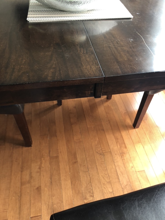 Kitchen table w/ built in extension - photo 4