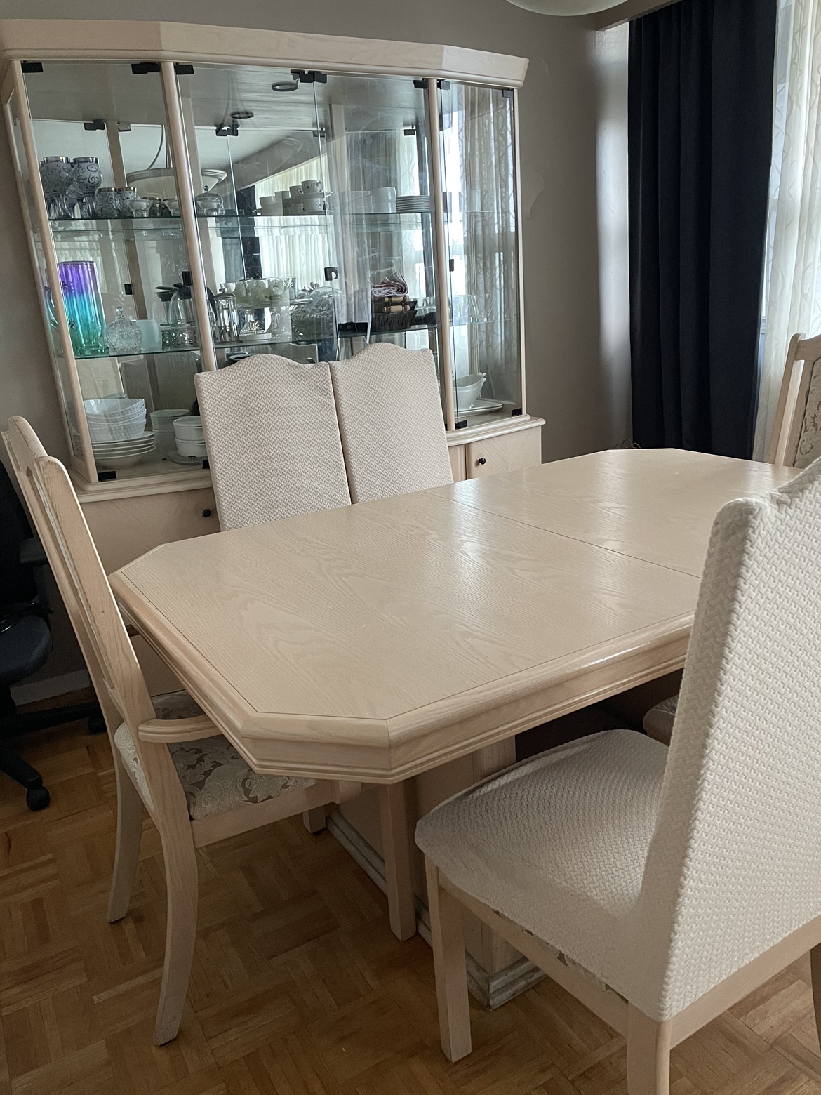 Dining table - photo 4