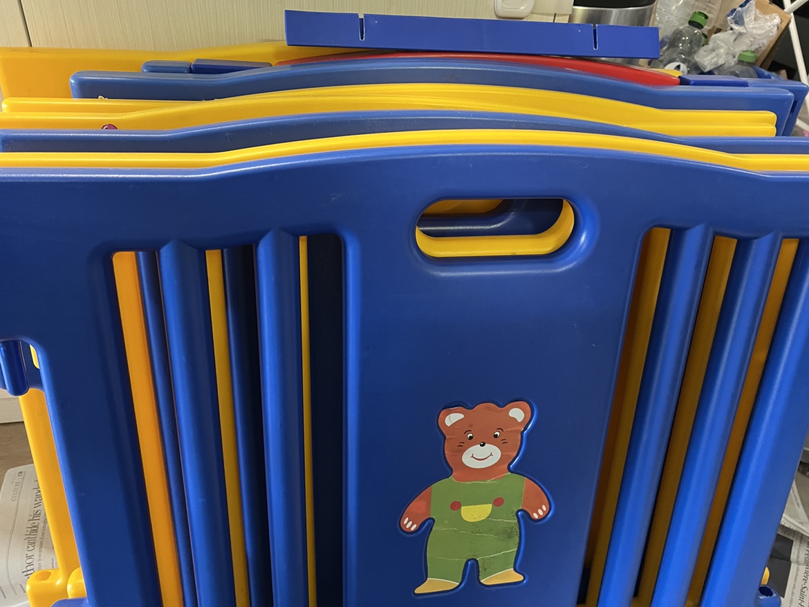 Baby play pen