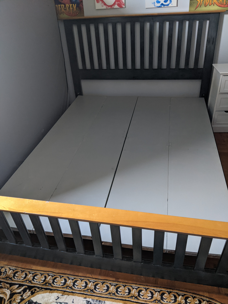 Queen bed frame - photo 2