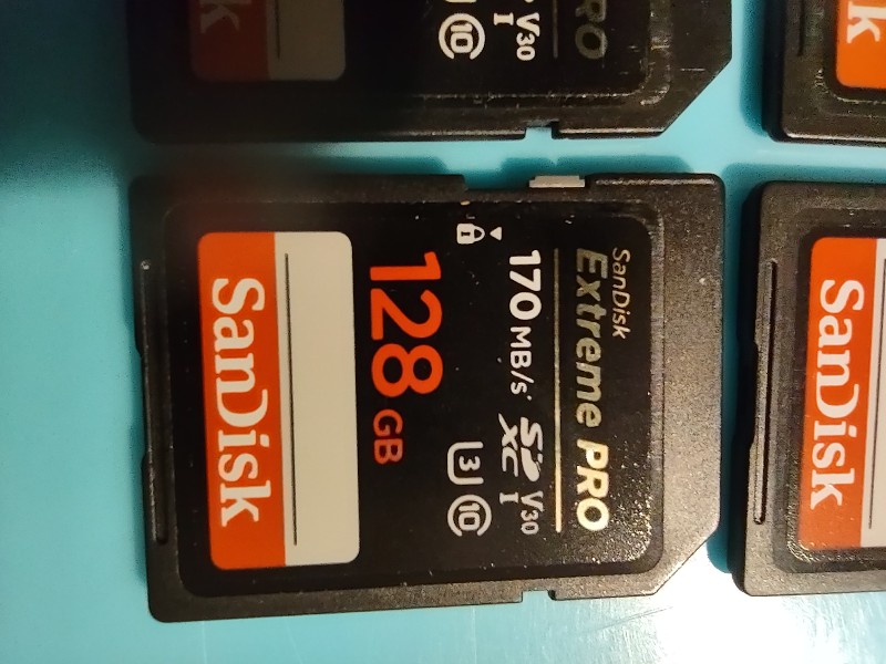 128 gb SD cards thumbnail