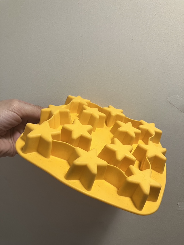Stars ⭐️ Ice Tray #freecycle - photo 3