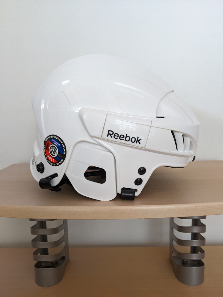 Reebok Ice Hockey Helmet Youth Size XS (3KXS) Karrot BINGO 🧡 image indicator(5)