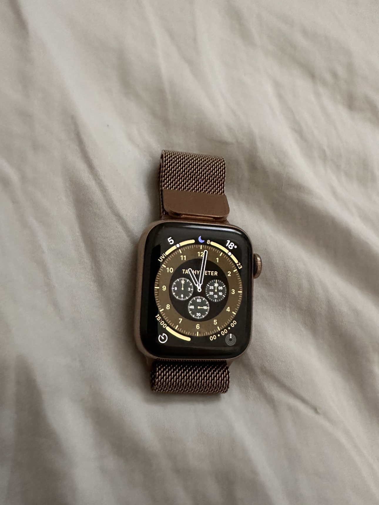Rosegold Apple Watch Series 5 40mm - photo 2