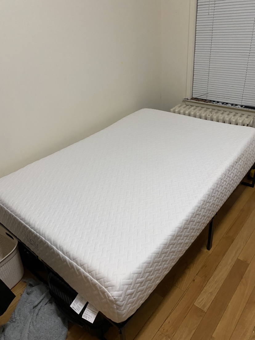 Full size memory form mattress(Lucid) and bed frame