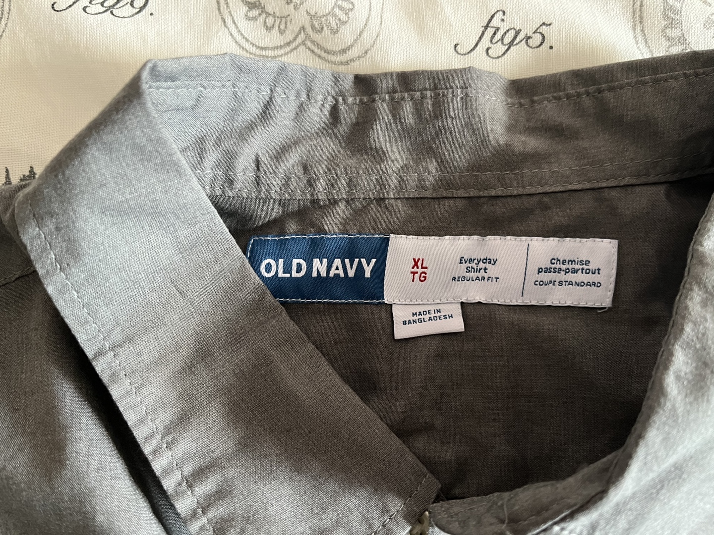OLD NAVY Dress Shirt (NEW)(Size XLTG) image indicator(2)