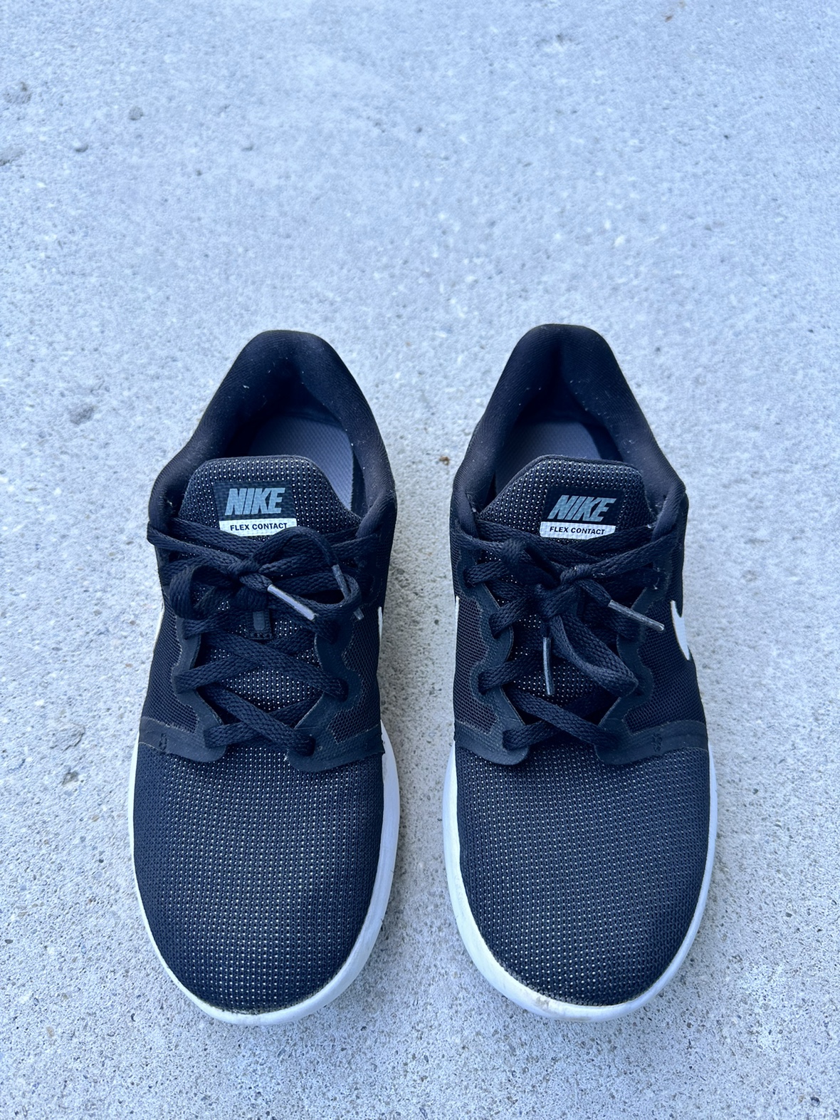 #freecycle Nike flex shoes. image indicator(4)