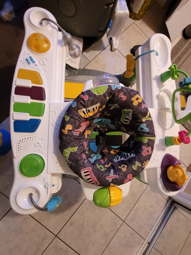 Kids play station