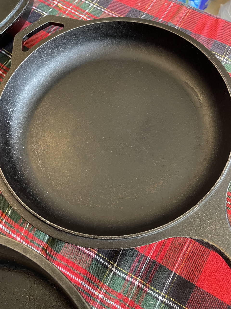 Lodge Cast Iron Cookware - photo 2