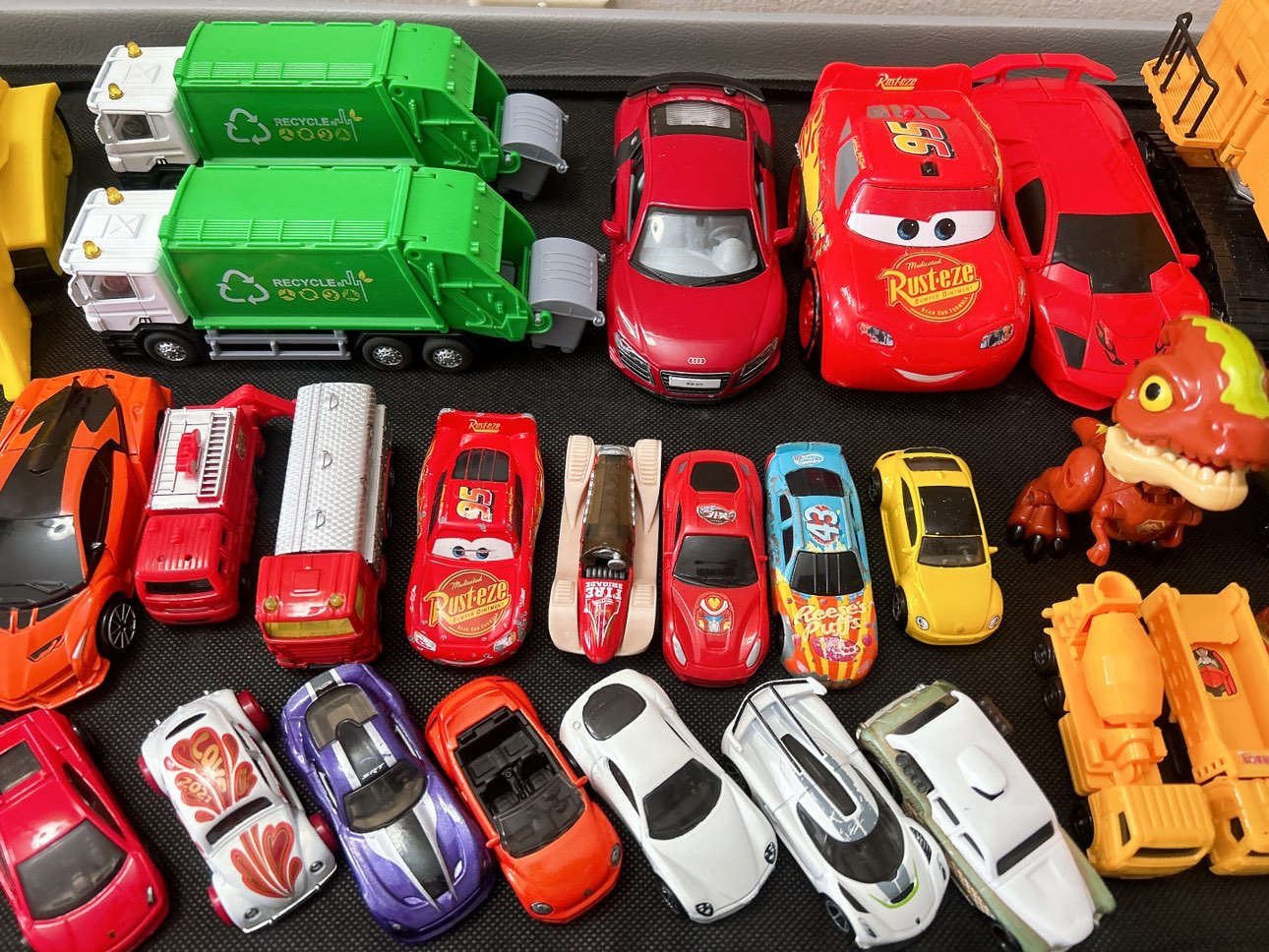 Toy Cars - photo 4