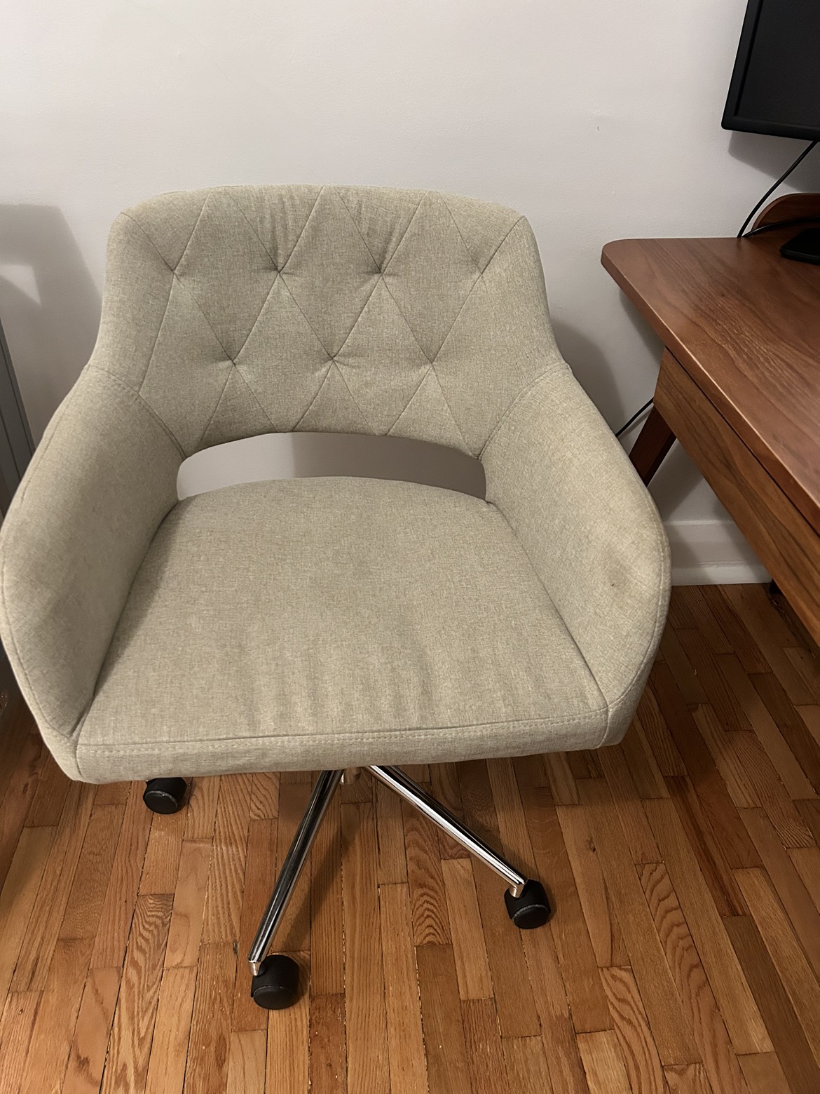Structube swivel office chair - Beige fabric - photo 2