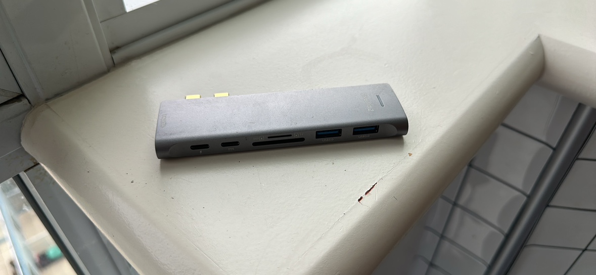 MacBook Pro 2019 - photo 3