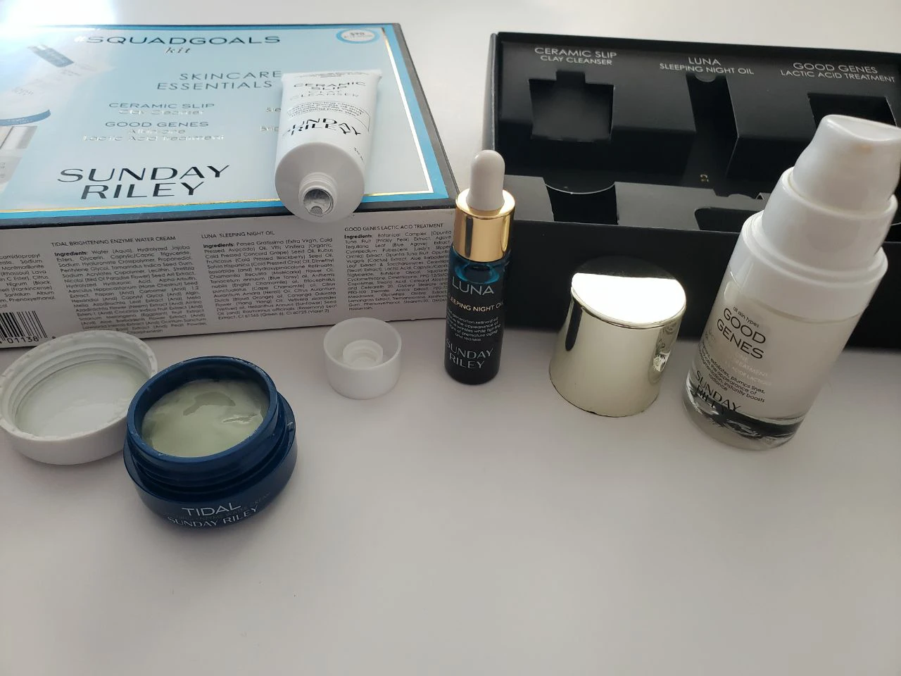 Sunday riley essentials kit image indicator(3)