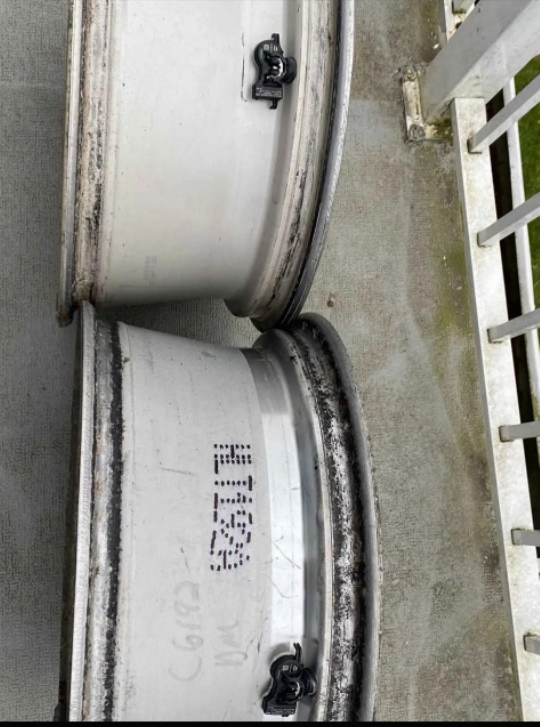 jeep Wheel 2 with sensor
