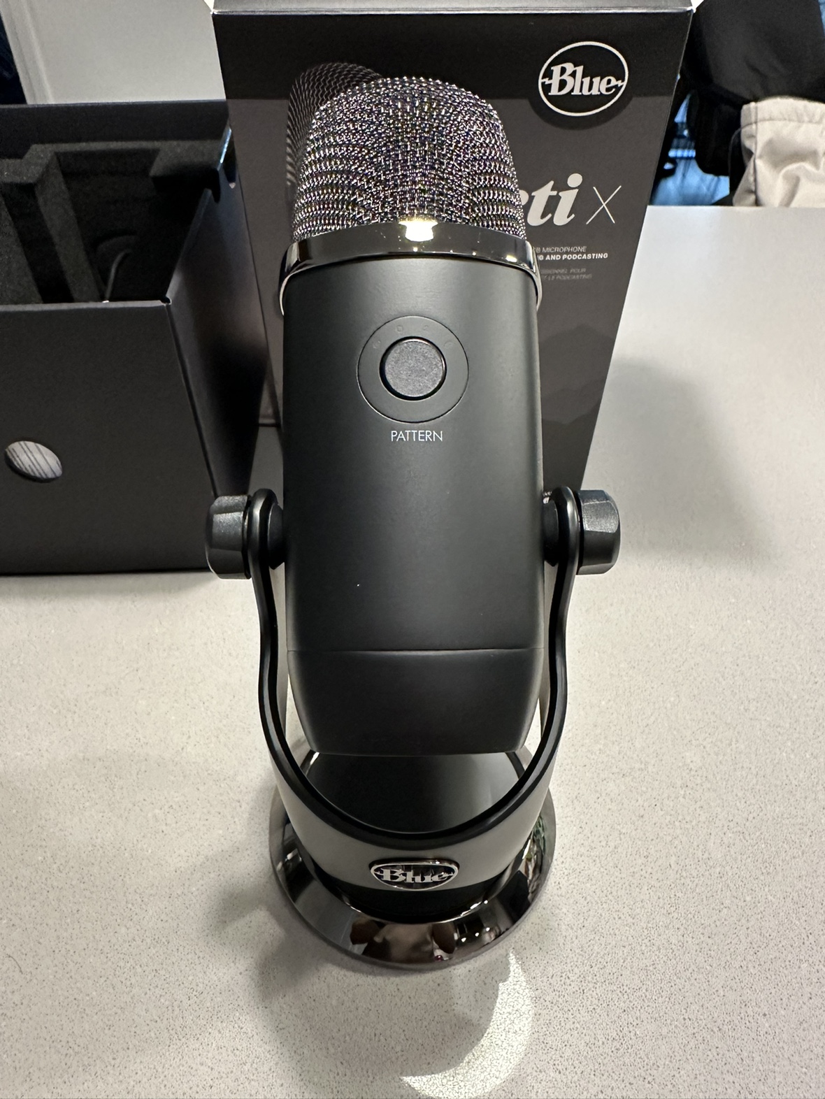 Blue Yeti X (Blackout) USB Microphone - photo 4