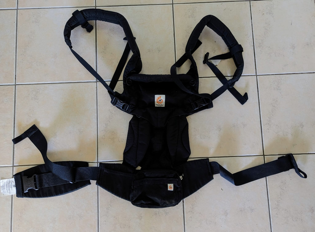 Ergo baby carrier - photo 2