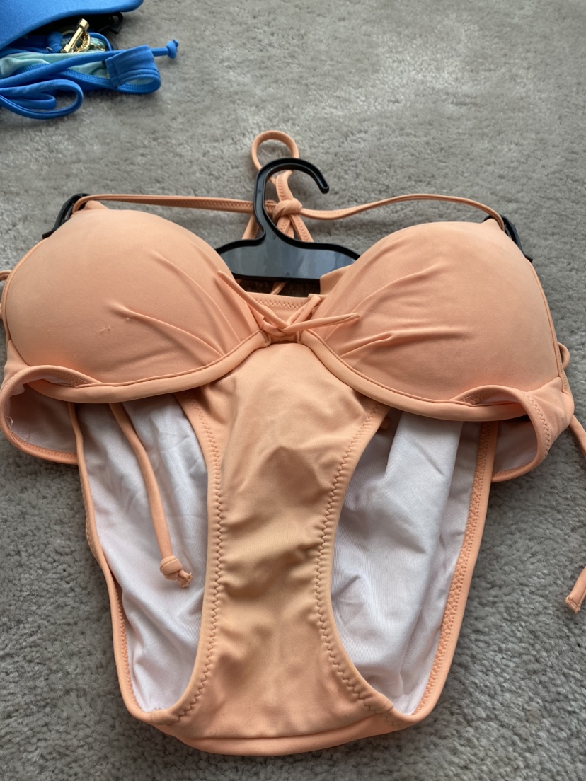 Swimsuits - 3 sets - photo 3