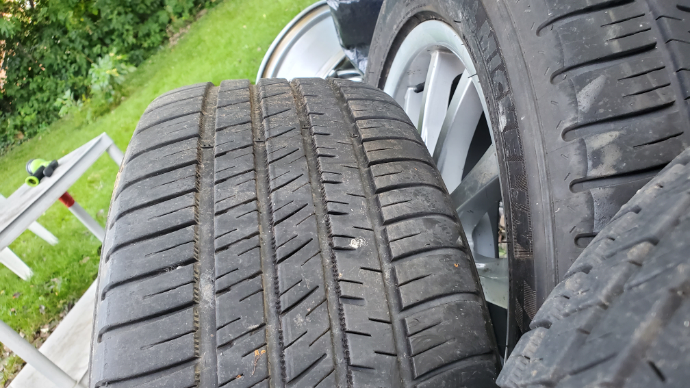 18" 5x114.3 ET42 Rims/Michelin All season image indicator(8)