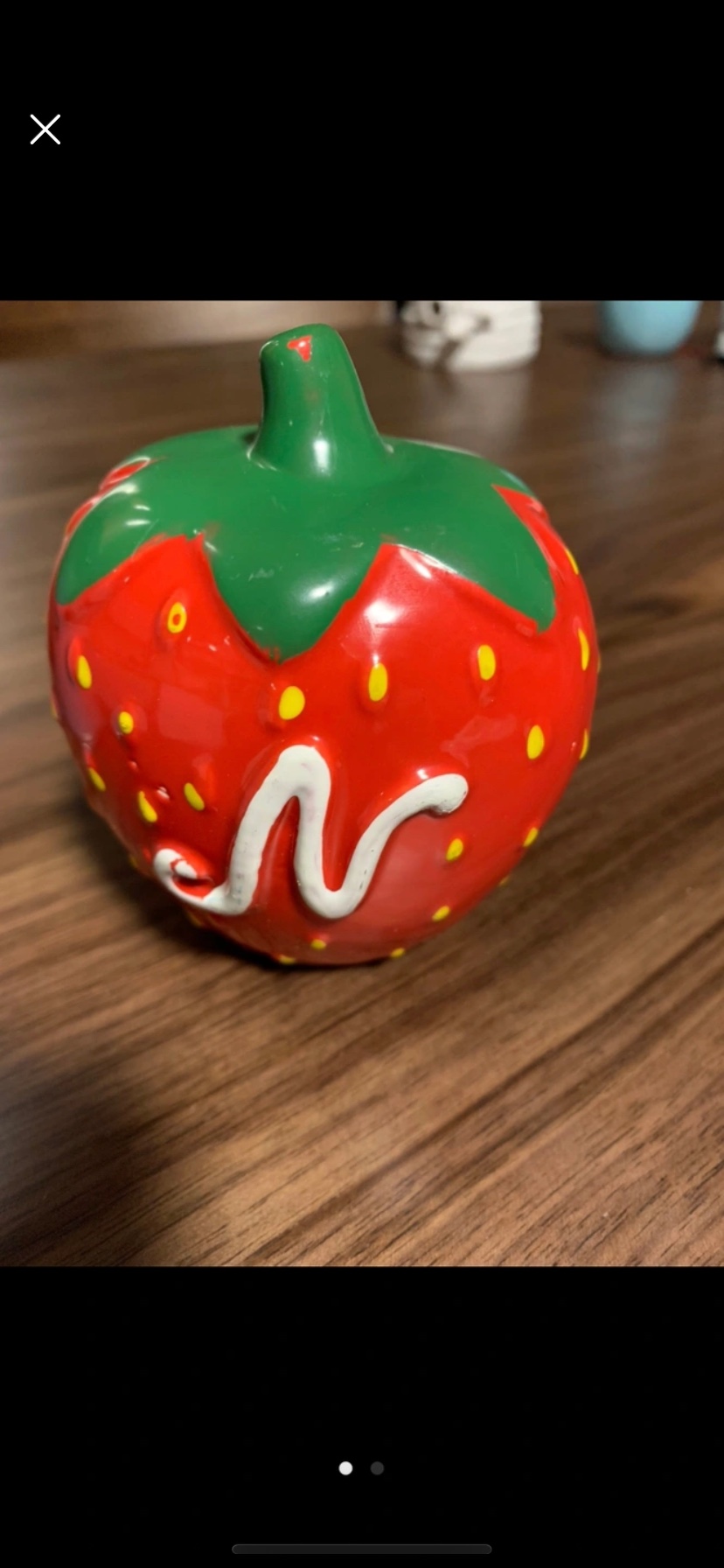Strawberry small statue #freecycle thumbnail