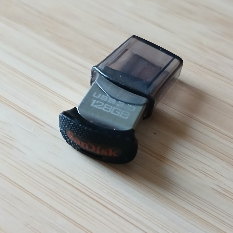 🥕  SanDisk 128GB Flash Drive image indicator(3)