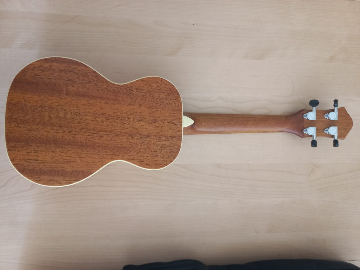 Hand-made Ukulele - photo 4
