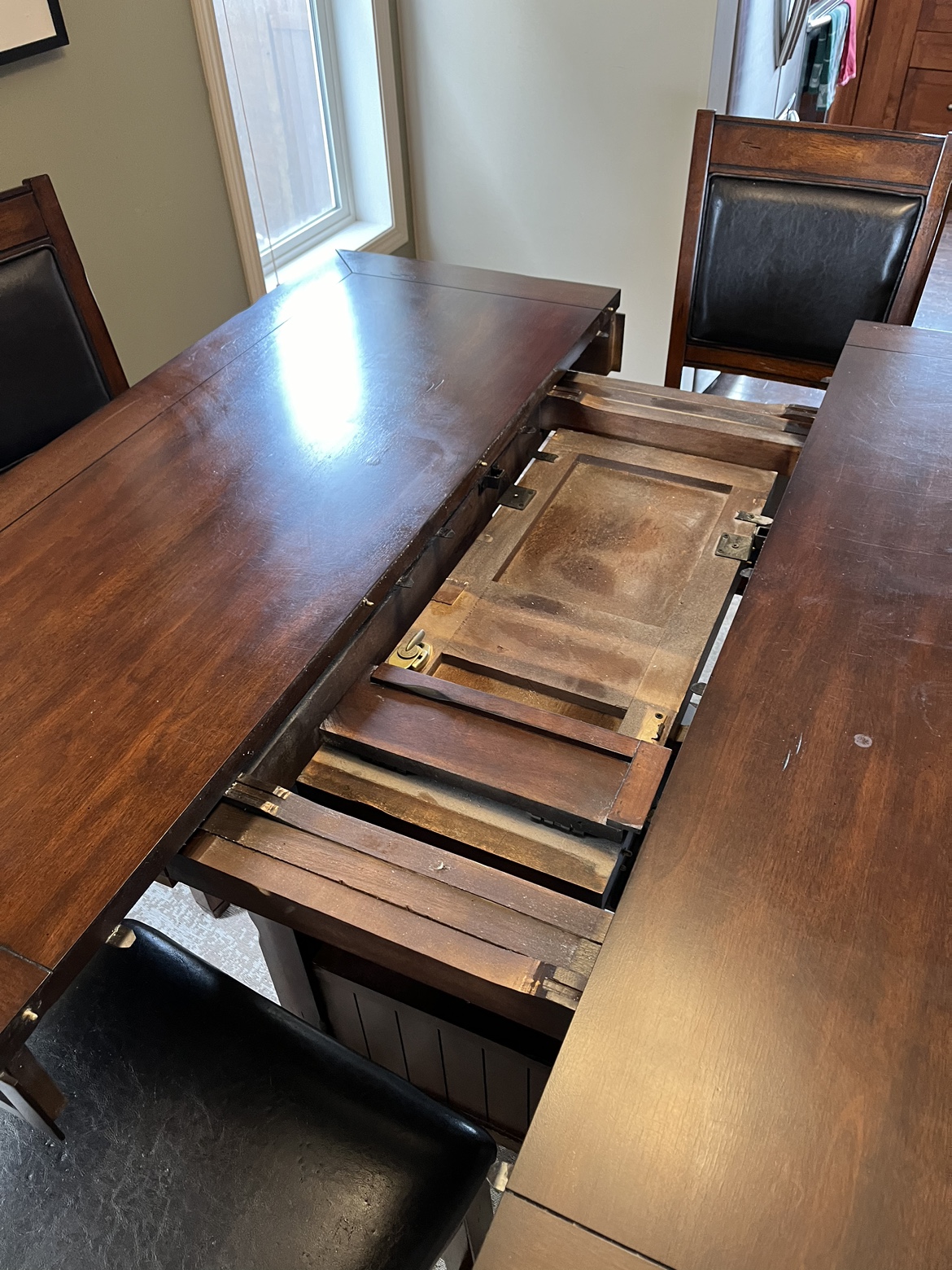 Extendable dining room table with 6 chairs - photo 5