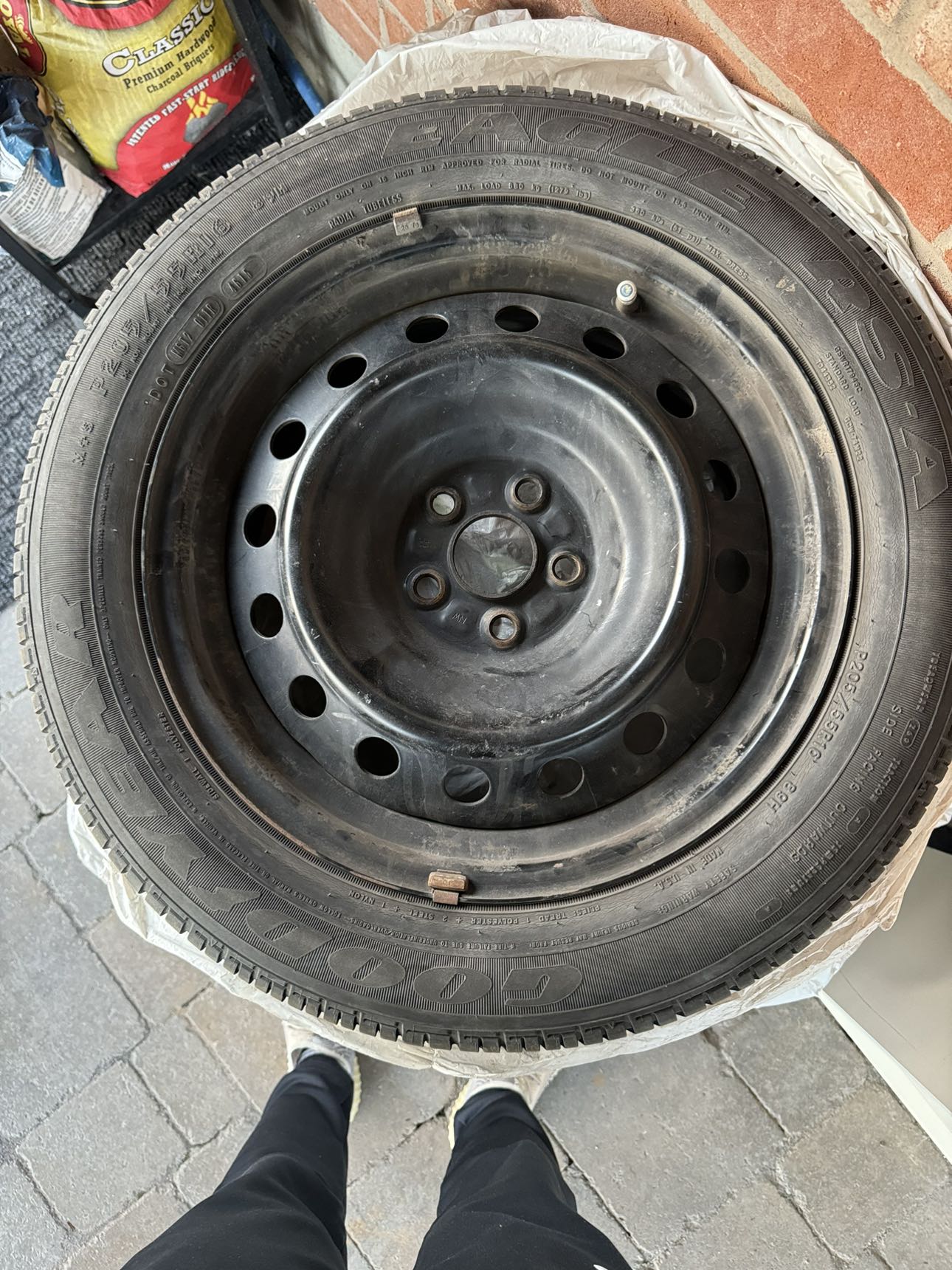 All season tire Goodyear 205/55R16 with rim