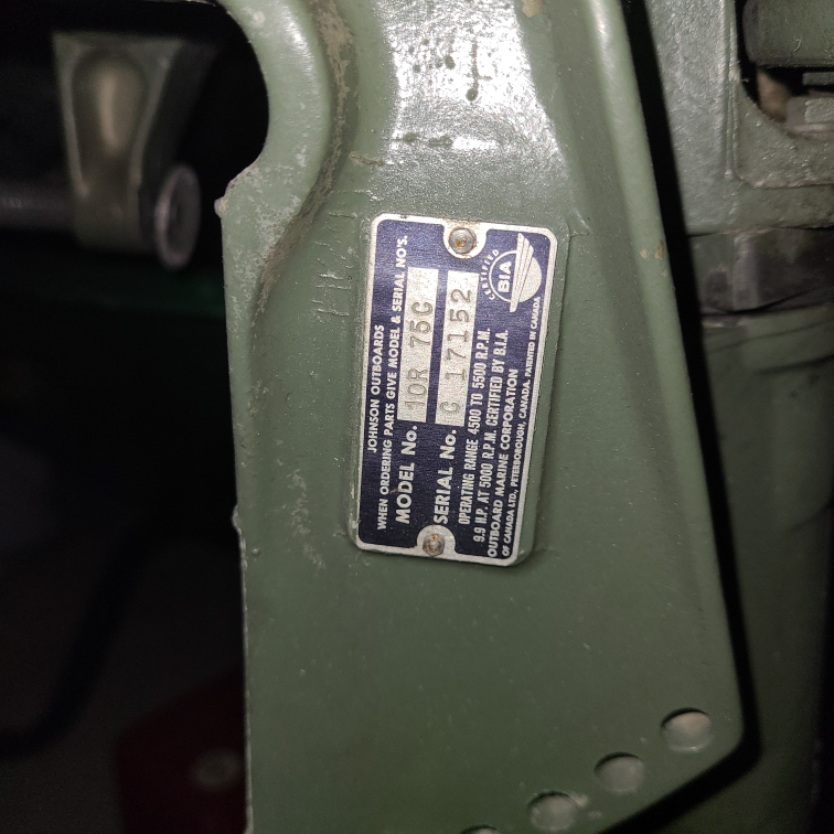 Johnson 9.9 Outboard Engine - 2 Stroke-  1975 - photo 3