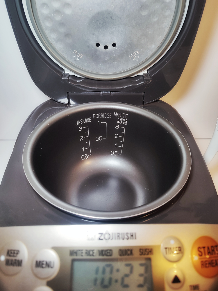 Zojirushi Rice Cooker & Warmer (Retail Price $197+tax) image indicator(2)