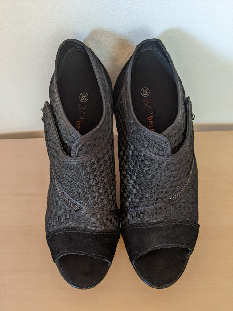 Bernie Mev. New York High Heels Shoes Sandals Footwear Size 39 image indicator(3)