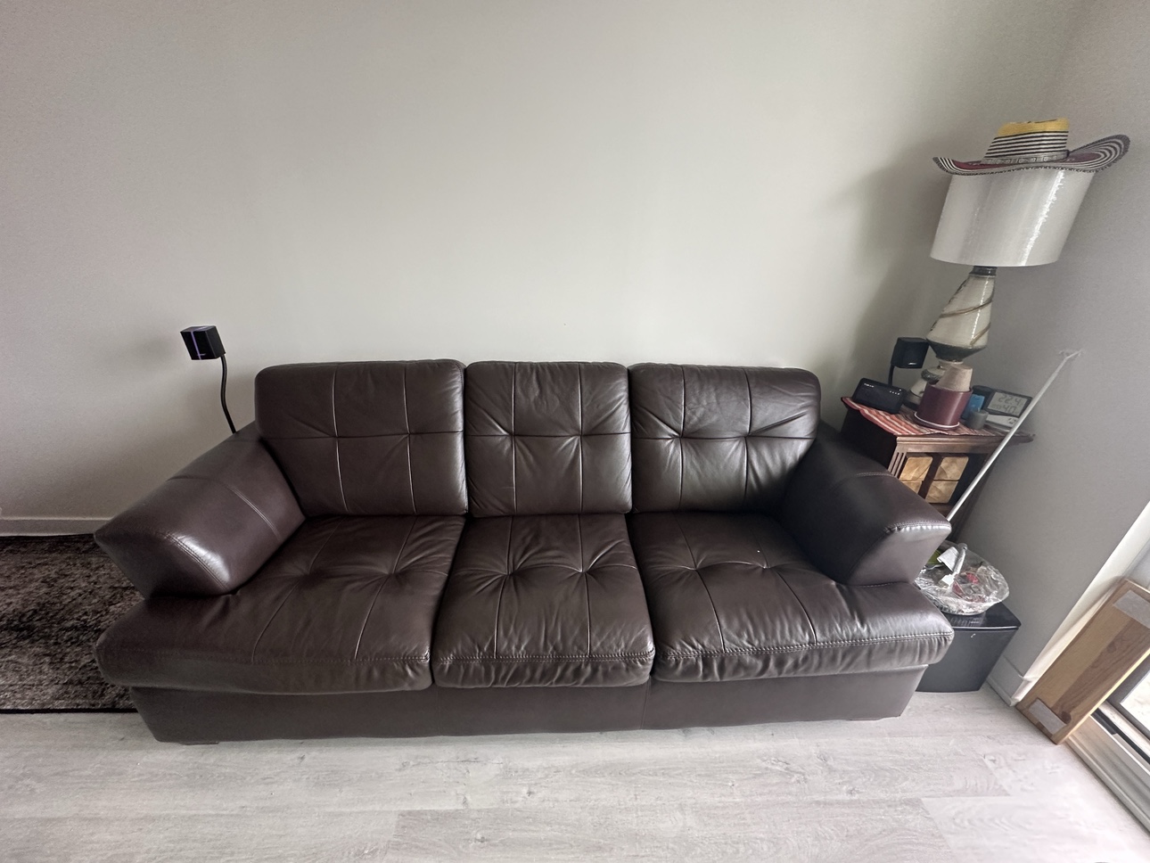 Brown leather sofa - photo 4