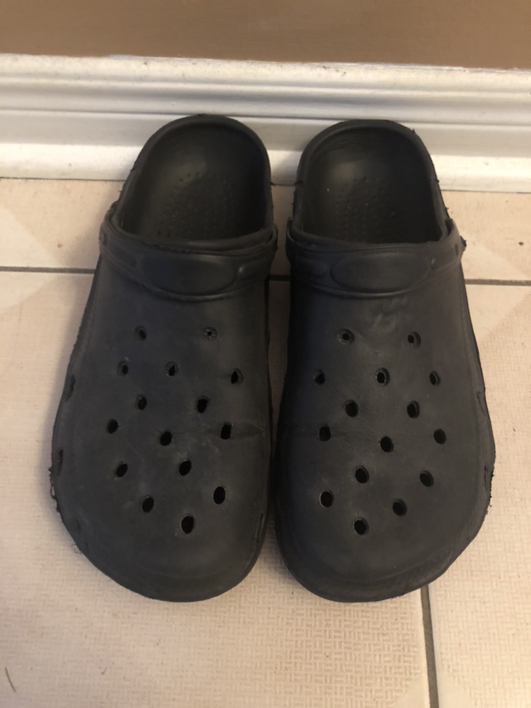 crocs Men’s size 9 thumbnail