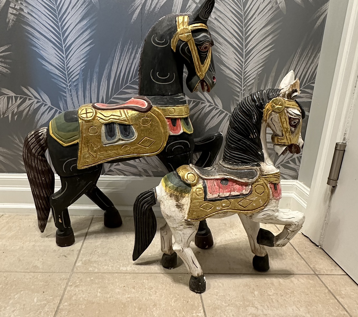 $50 - 2 sculptures Horses thumbnail
