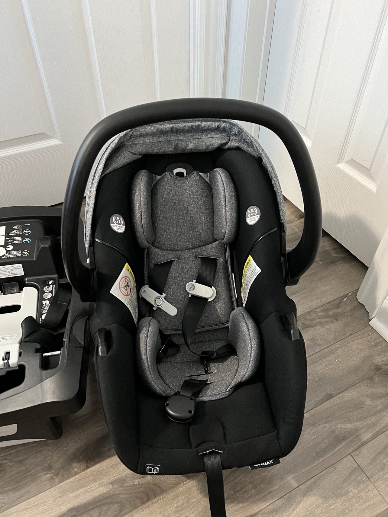 Evenflo Gold Shyft Securemax Infant Car Seat - photo 2