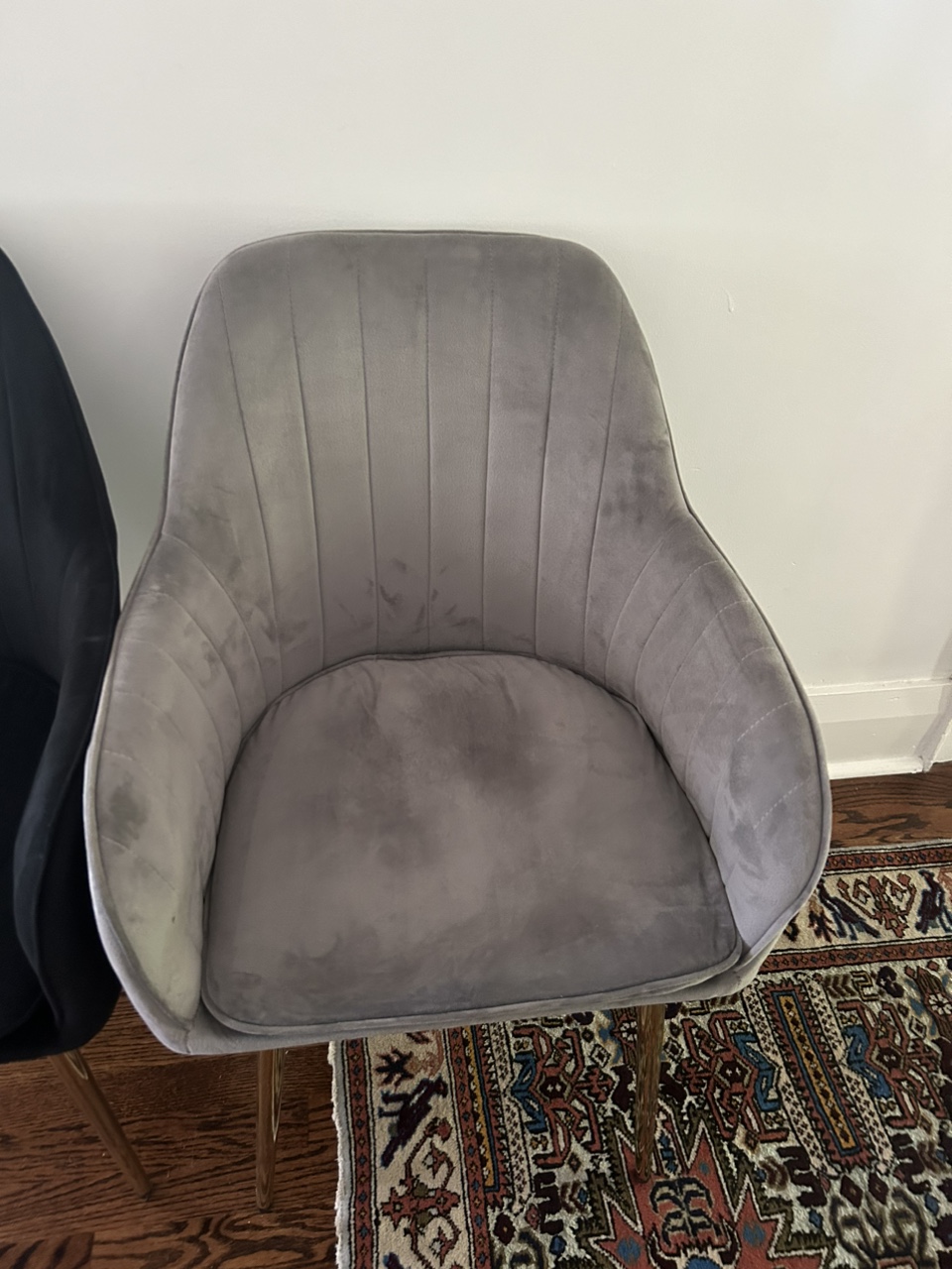 6 dining chairs. image indicator(4)