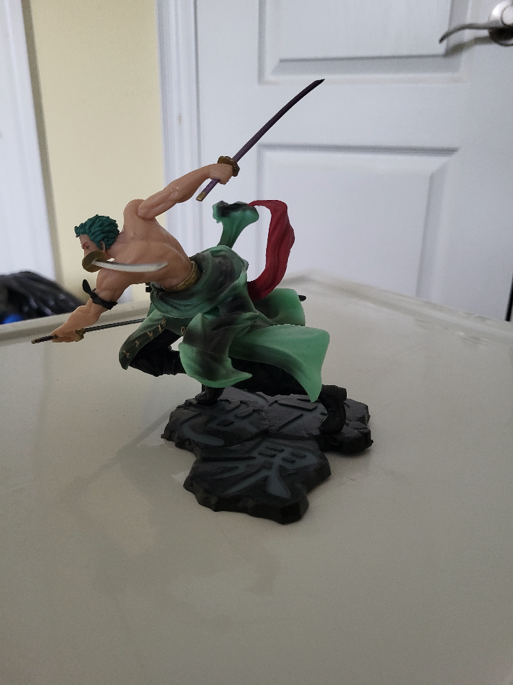 One Piece Zoro figure - photo 3