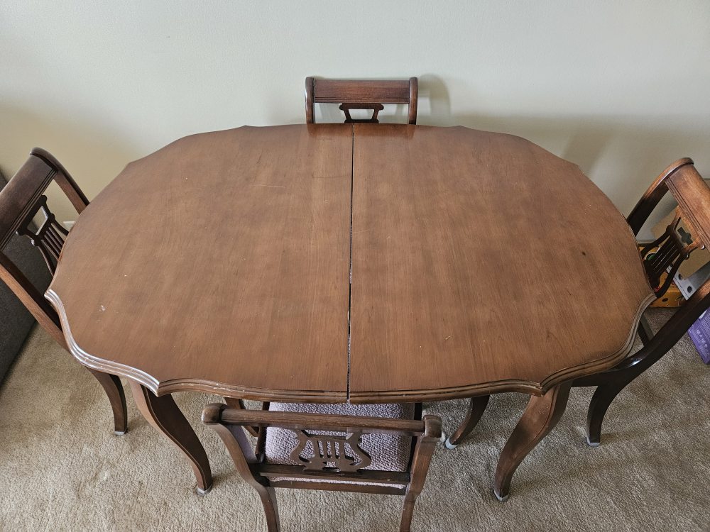 Dinning Table and chairs - photo 2