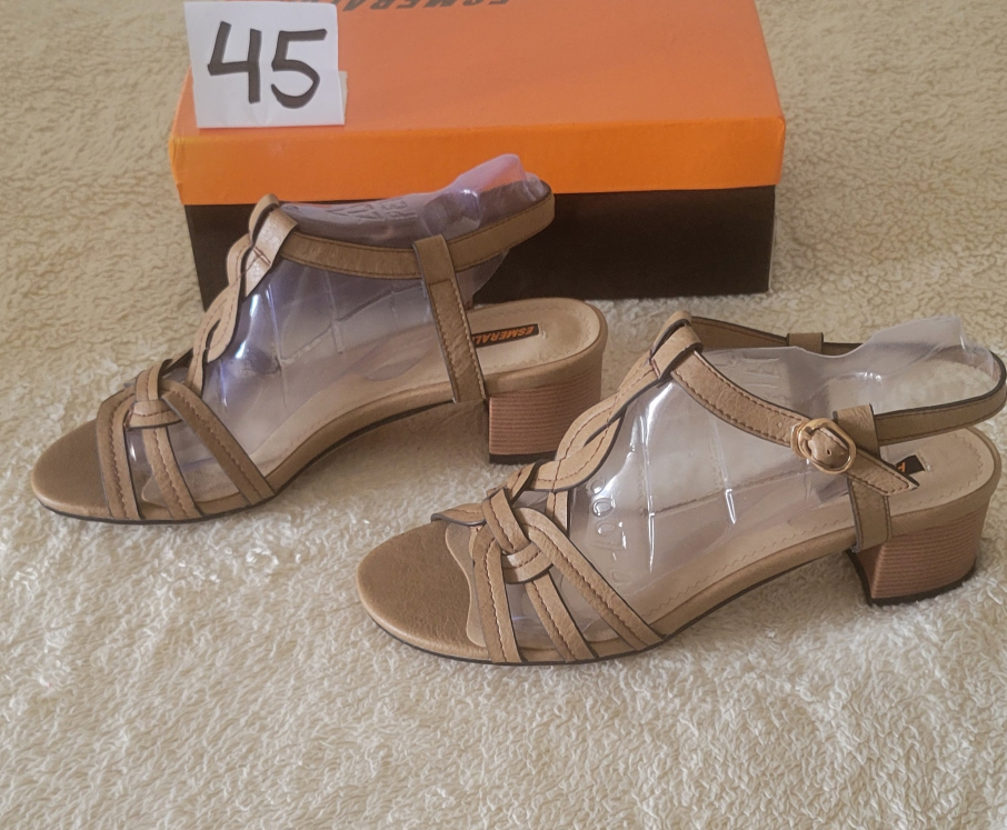 Women's Comfortable Sandals/ Esmeralda Women's Sandals image indicator(3)