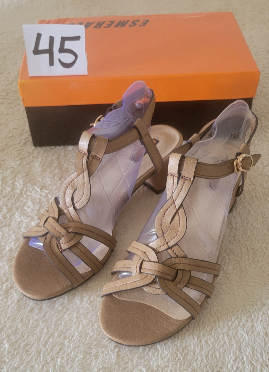 Women's Comfortable Sandals/ Esmeralda Women's Sandals image indicator(6)