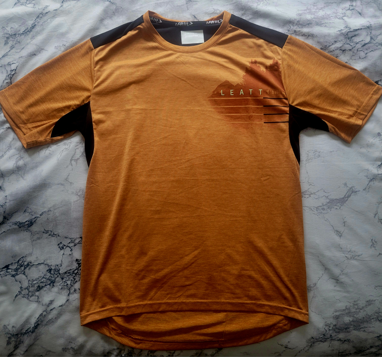Leatt MTB Jersey size M super light material