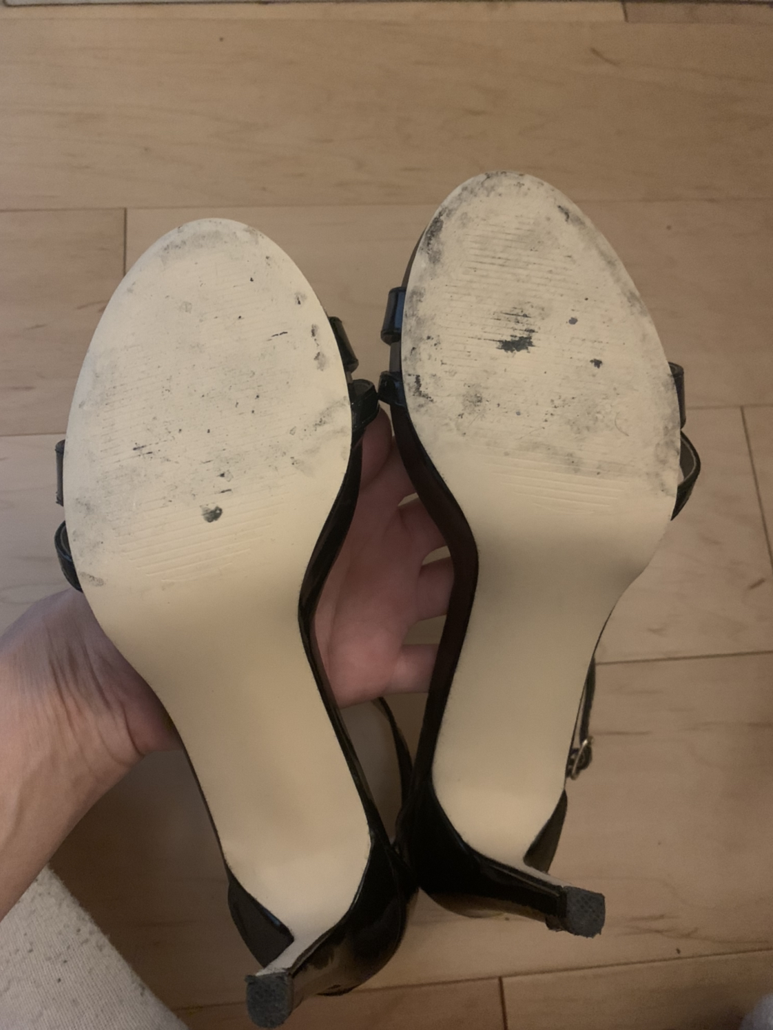 Strappy Heel image indicator(3)