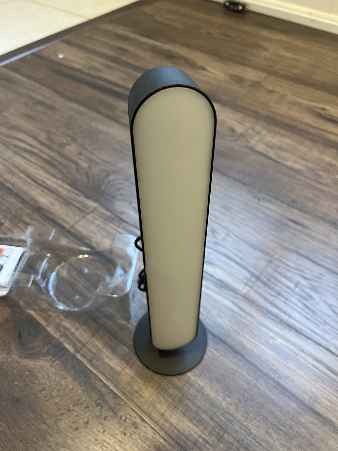 atmospheric lighting with the Lumi Bar LED Lamp image indicator(2)