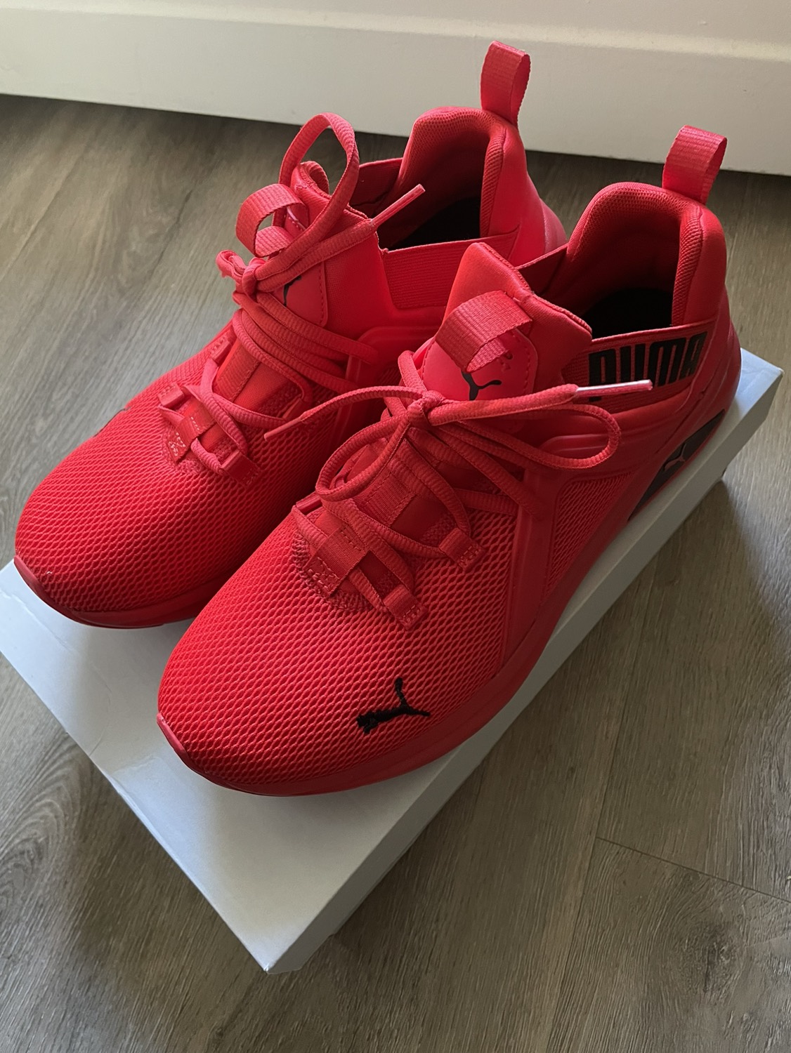 mens size 10.5 Red Puma Shoes - photo 3