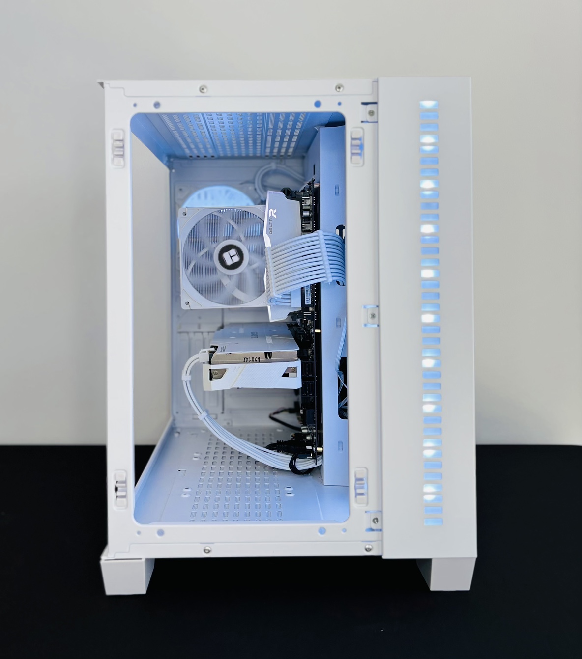 White Gaming PC - photo 4