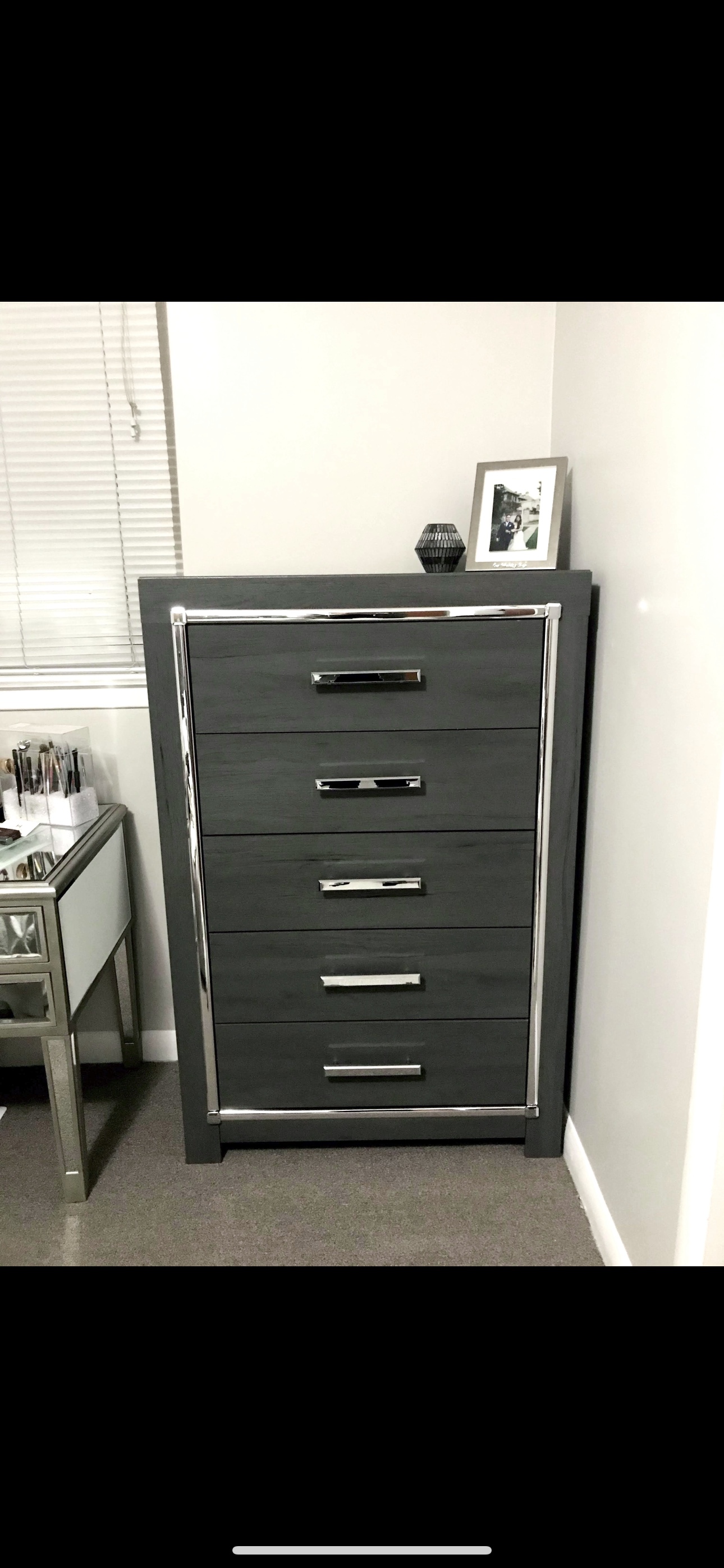 Pickup ASAP Ashley furniture “Lodanna” chest of drawers - photo 2
