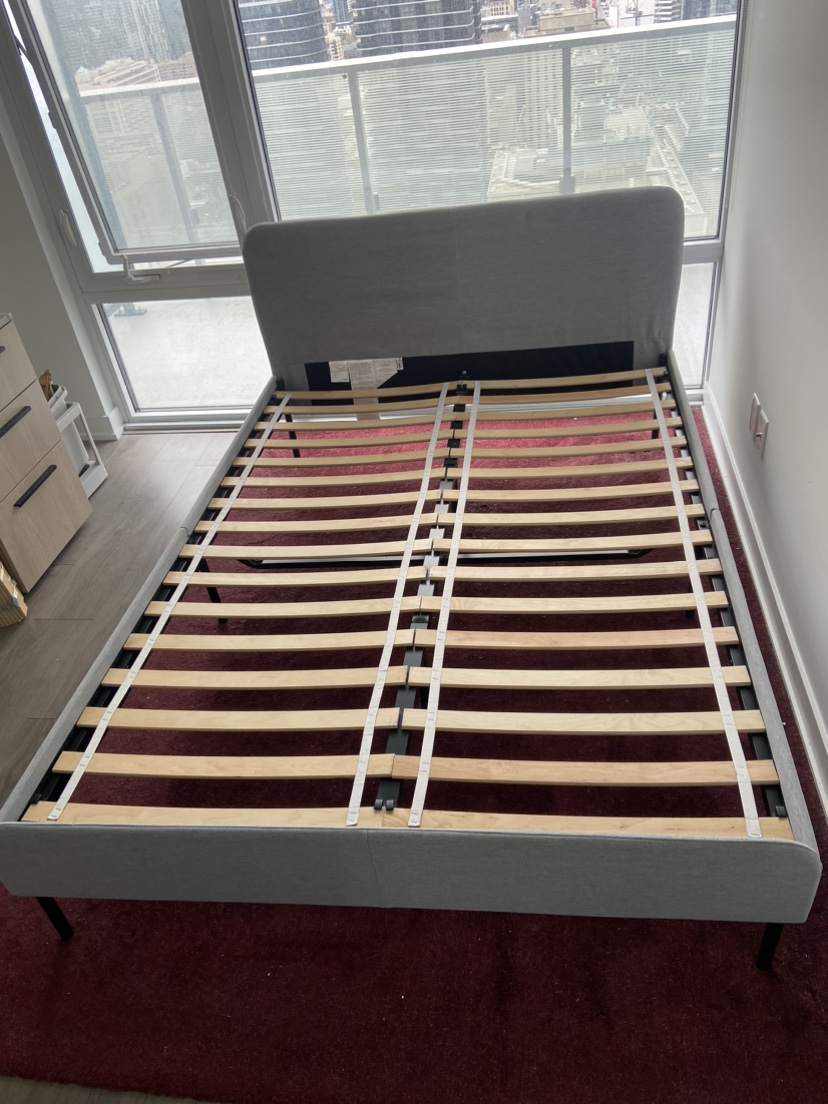 Bed frame and Mattress - photo 5