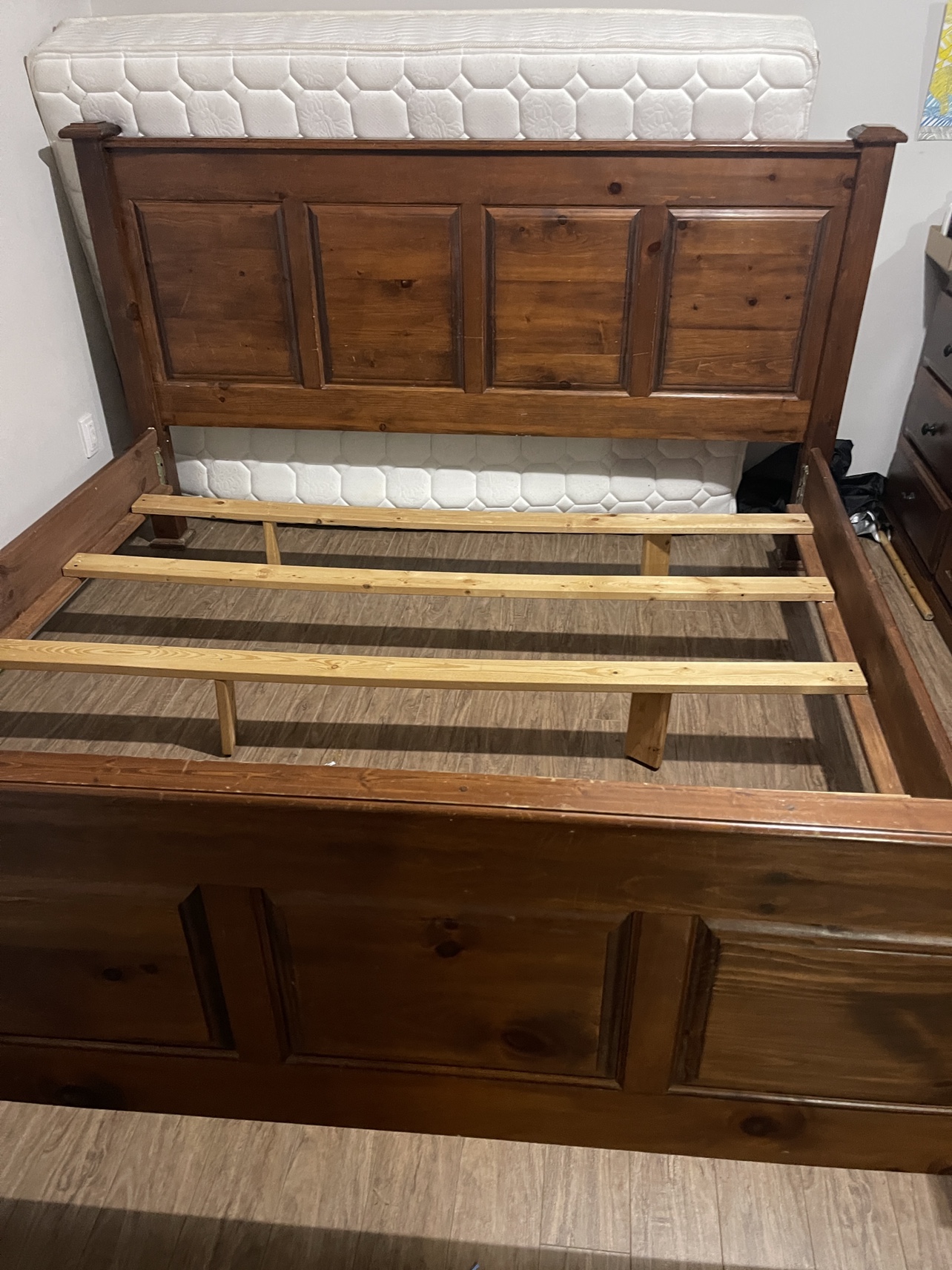 King size bed frame & mattres