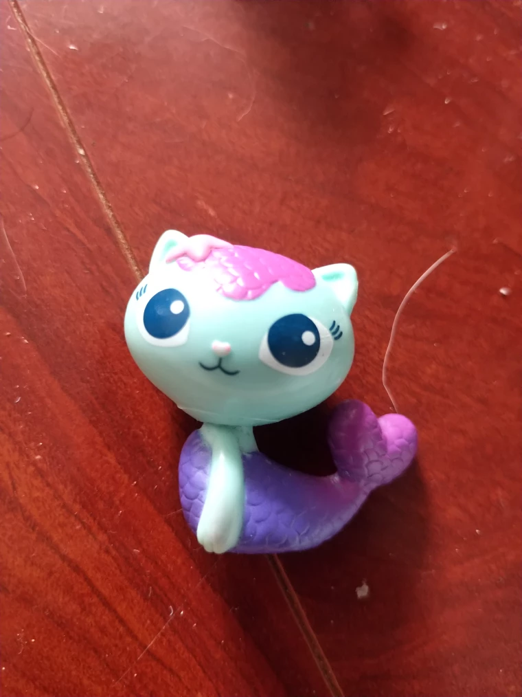 Gabby's Dollhouse Figures (Includes Mini Cat Camera) image indicator(5)