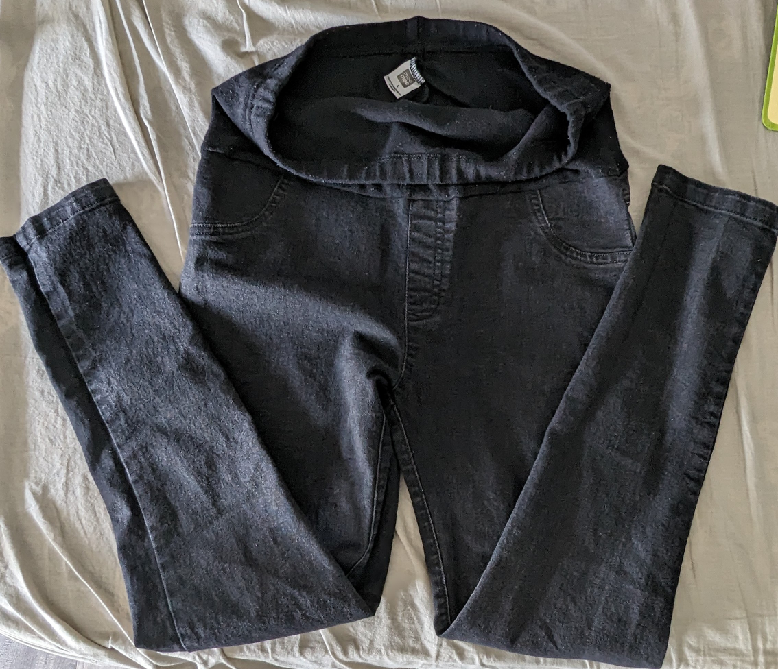 3 maternity Jeans Pants (size L) with adjustable bands image indicator(2)