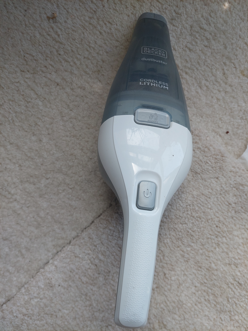 🧡Black and Decker hand held vaccum thumbnail